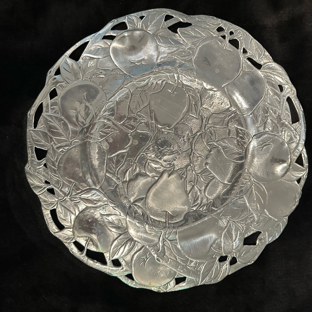 1991 Elegant Arthur Court 12inch Silver Fruit Platter - Picture 2 of 4